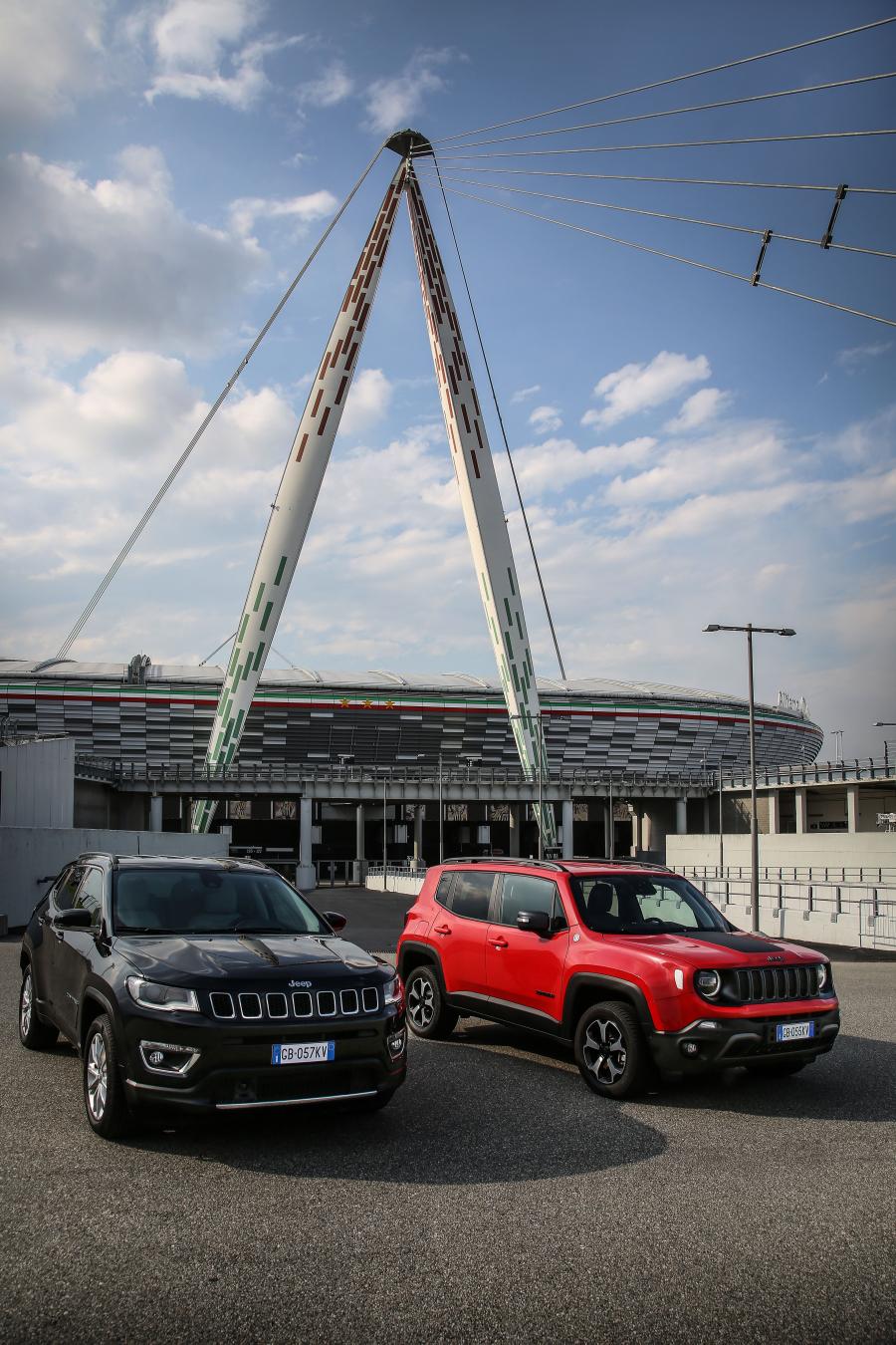  Jeep Compass Limited 4xe (MP) 2020 года  (EU) (фото 31 из 34)